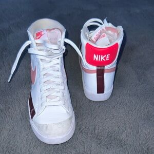 Pink Nike blazers size 8.5
